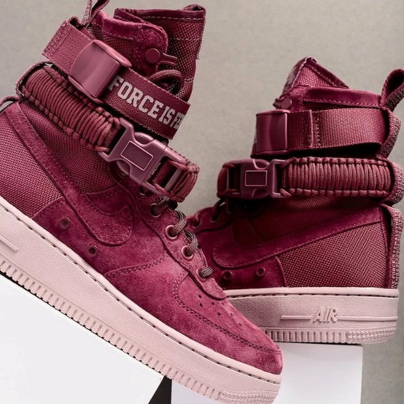 Nike SF AF1 The Force is Female - Picture 4 of 4